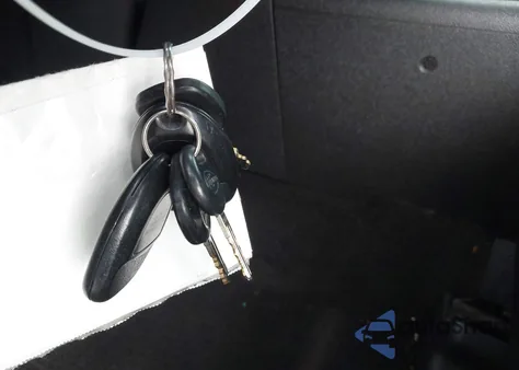 2009 Chevrolet Silverado 1500 Ltz from USA, damaged, VIN 1GCEC39J69Z174643